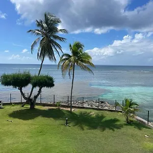 ti-macloa-appartement-les-pieds-dans-leau.comcaribbean.com/